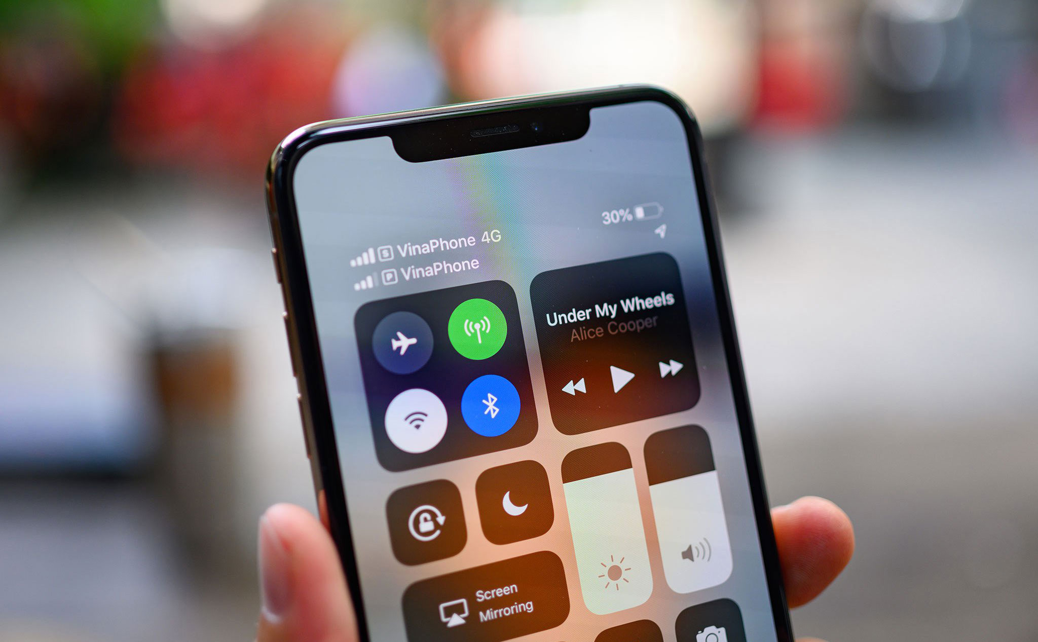 Đặt lại tất cả cài đặt có mất eSIM không? Đừng reset nếu chưa biết điều này 10 Mẹo xử lý lỗi mạng eSIM mà không cần reset máy