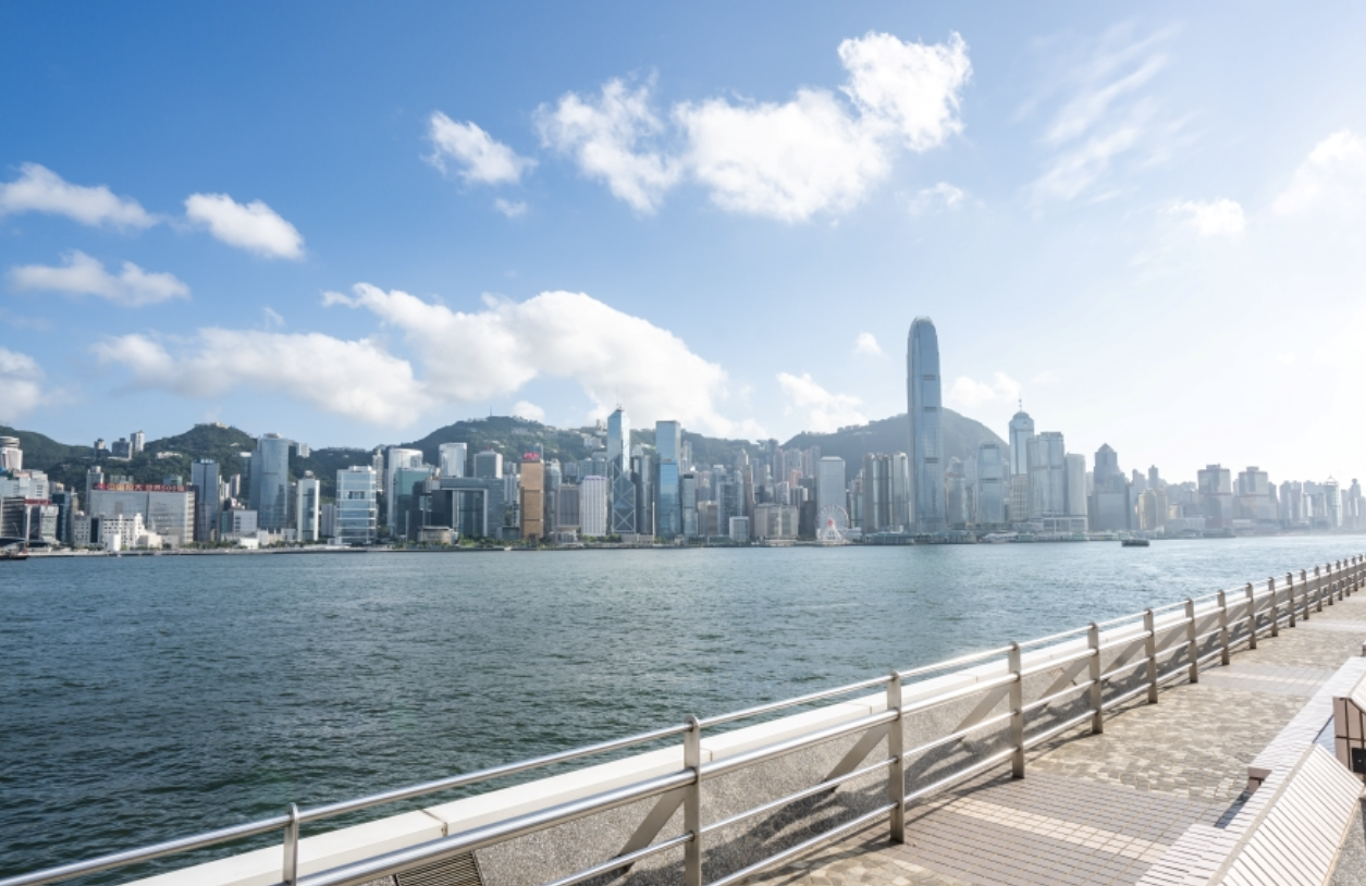 Thời tiết dễ chịu hợp lí để đi thăm quan Tsim Sha Tsui Promenade