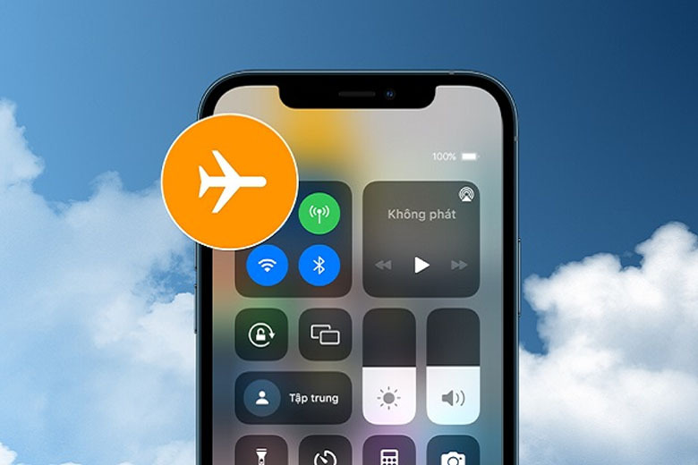 Điện thoại đang bật chế độ máy bay hoặc bị giới hạn kết nối